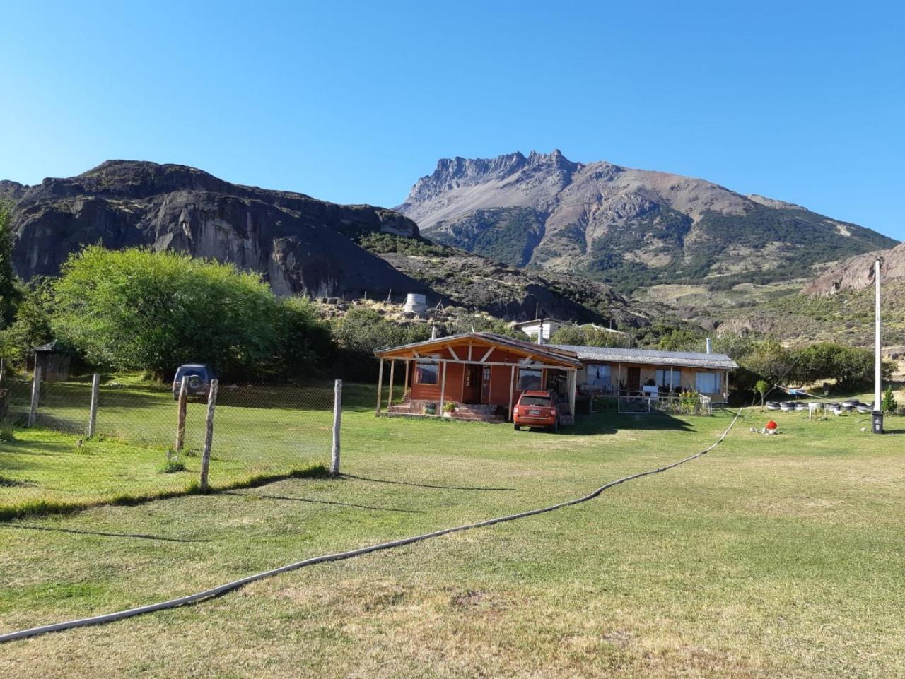 Hospedaje El Juncal Puerto Ingeniero Ibanez المظهر الخارجي الصورة